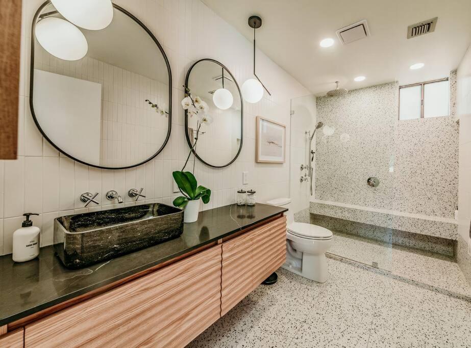 Jacuzzi, Walk To Trails, Stunning Views, Mid-century Modern,pool Holiday home