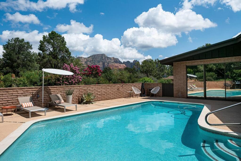 Jacuzzi, Walk To Trails, Stunning Views, Mid-century Modern,pool *